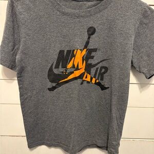 Nike Gray and Orange Short Sleeve Tees